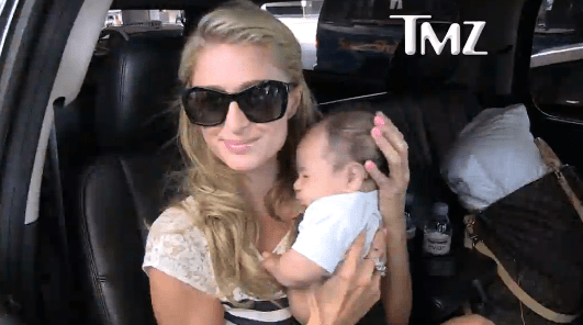 Το νέο «αξεσουάρ» της Πάρις Χίλτον είναι ένα... μωρό [εικόνα] | iefimerida.gr 4