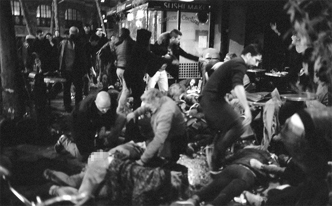 Συγκλονιστικές σκηνές, δευτερόλεπτα μετά την επίθεση στο εστιατόριο στο Παρίσι [εικόνες] | iefimerida.gr 1