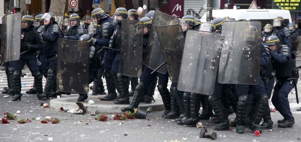 Αγρια επεισόδια στο Παρίσι – Δακρυγόνα κατά διαδηλωτών για την κλιματική αλλαγή [εικόνες & βίντεο] | iefimerida.gr 5