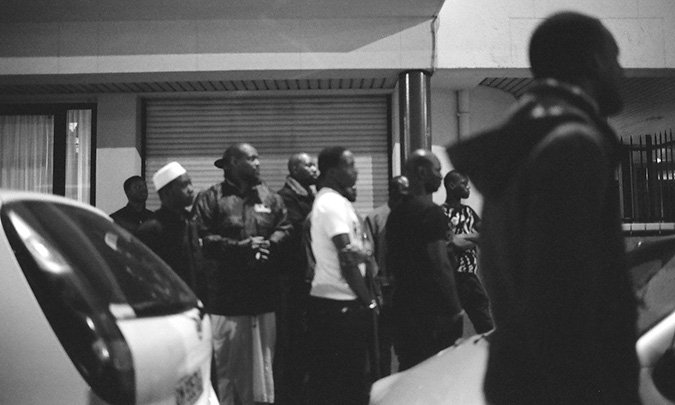 Συγκλονιστικές σκηνές, δευτερόλεπτα μετά την επίθεση στο εστιατόριο στο Παρίσι [εικόνες] | iefimerida.gr 7