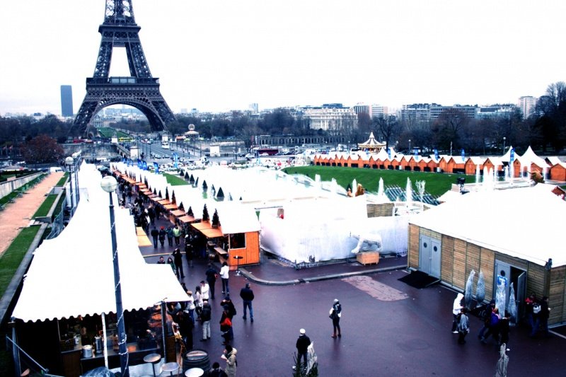 Τρόμος ξανά στην Ευρώπη -Χιλιάδες αστυνομικοί φρουρούν τα χριστουγεννιάτικα μπαζάρ [εικόνες] | iefimerida.gr 0