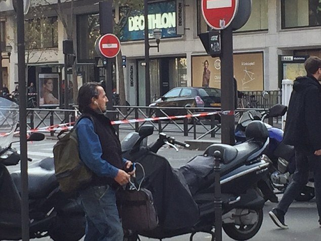 Συναγερμός για βόμβα σε κεντρική λεωφόρο στο Παρίσι -Εκκενώθηκε η περιοχή [εικόνες] | iefimerida.gr 1