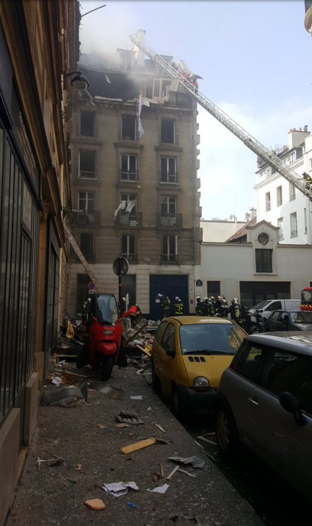 Ισχυρή έκρηξη στο Παρίσι λόγω διαρροής αερίου -17 τραυματίες [εικόνες & βίντεο] | iefimerida.gr 2