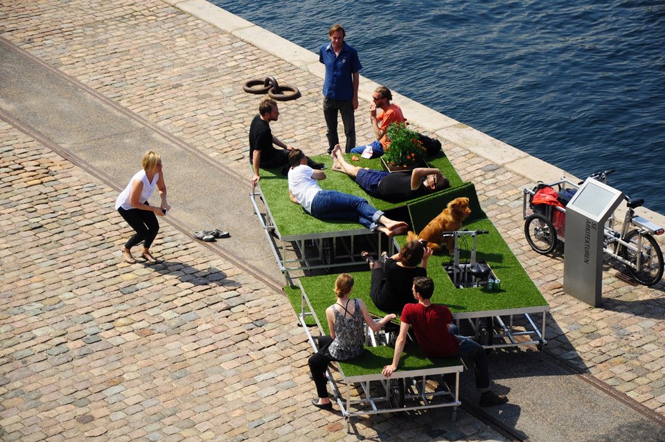 Δεν ξανάγινε: Ποδήλατα - κινούμενα πάρκα κάνουν βόλτα στην πόλη μεταφέροντας τη φύση σε κάθε γειτονιά [εικόνες]  | iefimerida.gr 0