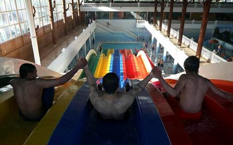 Θαλάσσιο πάρκο στο Αφγανιστάν μόνο για άνδρες [εικόνες+βίντεο] | iefimerida.gr 1