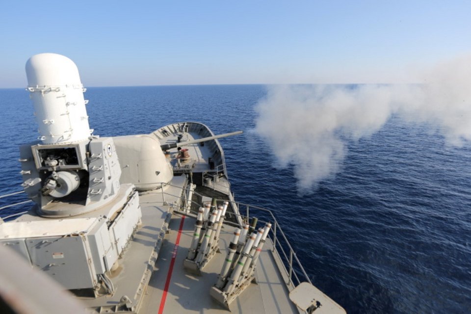 Ασκηση «Παρμενίων 2016»: Τα πλοία του Πολεμικού Ναυτικού οργώνουν το Αιγαίο -Εντυπωσιακές βολές [εικόνες] | iefimerida.gr 0