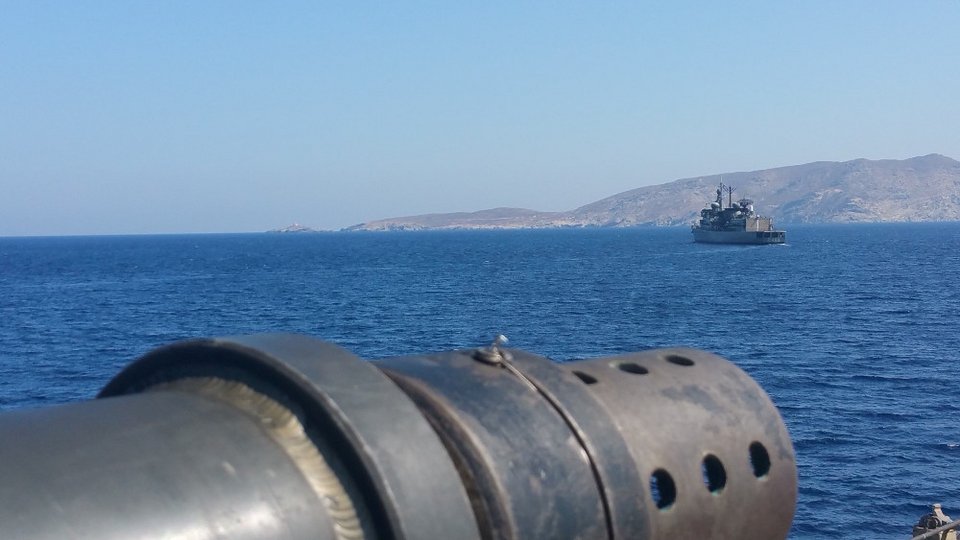 Ασκηση «Παρμενίων 2016»: Τα πλοία του Πολεμικού Ναυτικού οργώνουν το Αιγαίο -Εντυπωσιακές βολές [εικόνες] | iefimerida.gr 12