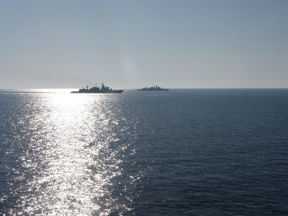 Ασκηση «Παρμενίων 2016»: Τα πλοία του Πολεμικού Ναυτικού οργώνουν το Αιγαίο -Εντυπωσιακές βολές [εικόνες] | iefimerida.gr 13