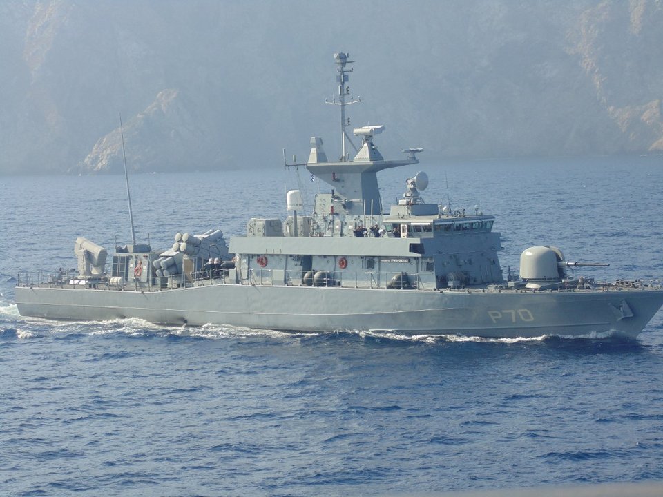 Ασκηση «Παρμενίων 2016»: Τα πλοία του Πολεμικού Ναυτικού οργώνουν το Αιγαίο -Εντυπωσιακές βολές [εικόνες] | iefimerida.gr 14