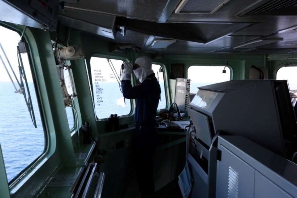 Ασκηση «Παρμενίων 2016»: Τα πλοία του Πολεμικού Ναυτικού οργώνουν το Αιγαίο -Εντυπωσιακές βολές [εικόνες] | iefimerida.gr 6