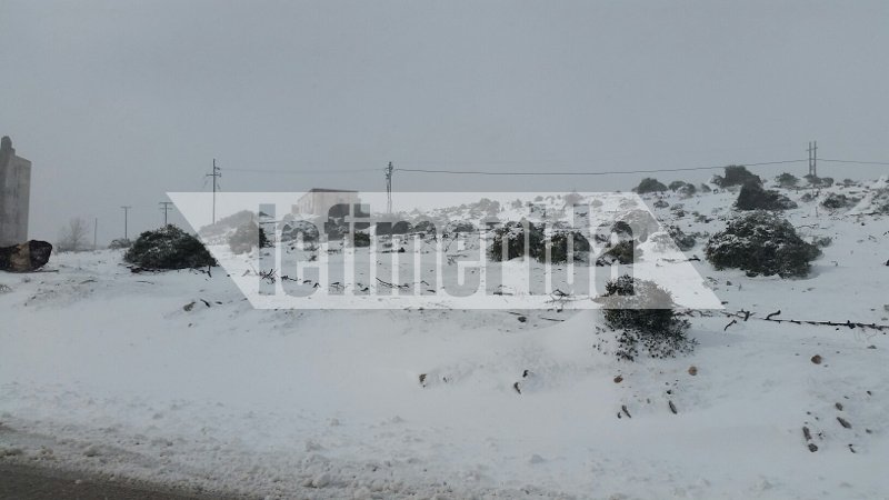 Με αλυσίδες η κυκλοφορία των ΙΧ στην Πάρνηθα -Ανοιξε ο δρόμος στην Πεντέλη [εικόνες] | iefimerida.gr 2