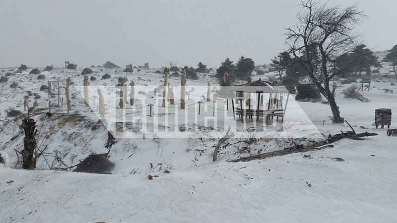 Με αλυσίδες η κυκλοφορία των ΙΧ στην Πάρνηθα -Ανοιξε ο δρόμος στην Πεντέλη [εικόνες] | iefimerida.gr 0
