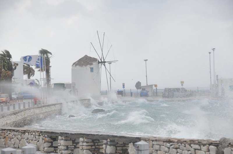Η θάλασσα βγαίνει στη στεριά
