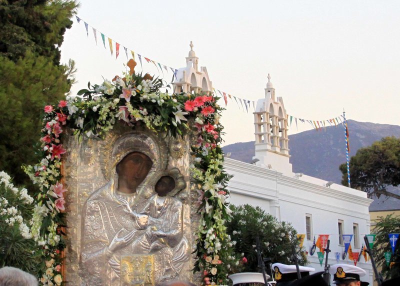 Δεκαπενταύγουστος: Ταξίδι στα τέσσερα μεγαλύτερα προσκυνήματα της Μεγαλόχαρης [εικόνες] | iefimerida.gr 2