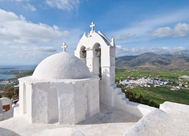 H Πάρος ετοιμάζεται για το Πάσχα -Κατάνυξη, γλέντια, μπουρλοτιέρηδες | iefimerida.gr 1