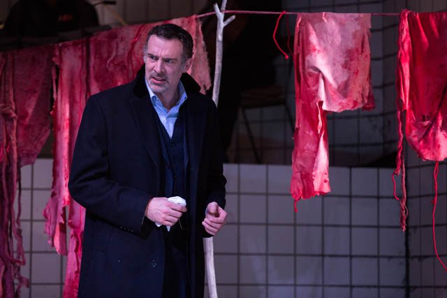 Eνας αιμοσταγής Οιδίποδας σοκάρει το παγκόσμιο κοινό -Με τον τρόπο του Σαμ Σέπαρντ [εικόνες] | iefimerida.gr 1