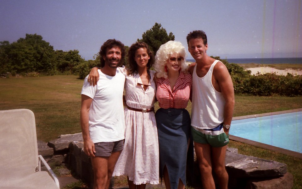 Οι σταρ όπως δεν τους έχουμε ξαναδεί -Ανέκδοτες φωτογραφίες από πάρτι, αγκαλιές και χαλαρές ή ξέφρενες πόζες [εικόνες] | iefimerida.gr 21