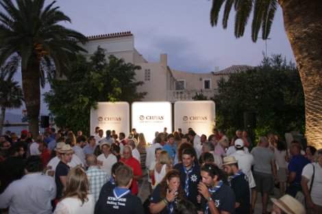 Spetses Classic Yacht Race 2014: Αγώνες ιστιοπλοΐας  με ρεκόρ συμμετοχών και  χρυσό χορηγό το Chivas Regal [εικόνες] | iefimerida.gr 17