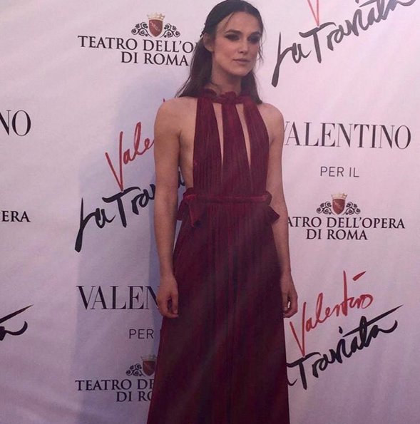 Παραμυθένια εμφάνιση Μαρί-Σαντάλ και Ολυμπίας στο μυθικό πάρτι του Valentino [εικόνες] | iefimerida.gr 2