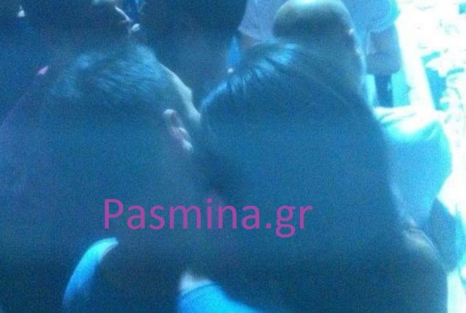 Ξένος τραγουδιστής ο νέος σύντροφος της Φουρέιρα -Φιλιά δημοσίως [εικόνες] | iefimerida.gr 1