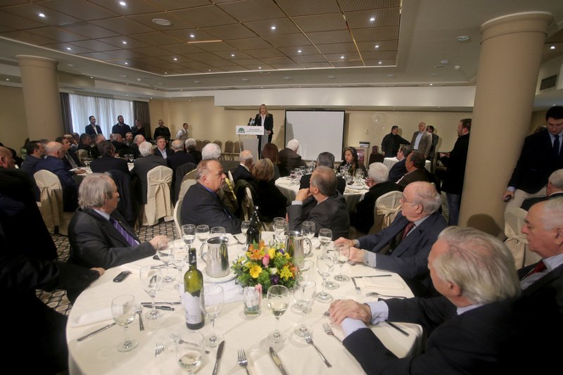 Ολες οι φυλές του ΠΑΣΟΚ στο τραπέζι της Φώφης -Ποιοι πρώην πήγαν στο γεύμα στο Κάραβελ [εικόνες] | iefimerida.gr 7