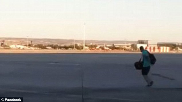 Ενας τρελός επιβάτης: Εχασε το check in και βγήκε στην πίστα για να προλάβει το αεροπλάνο [βίντεο] | iefimerida.gr 0