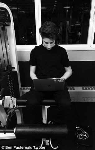 Ο 16χρονος που έγινε πλούσιος φτιάχνοντας εφαρμογές -Εχει και δική του εταιρεία [εικόνες & βίντεο] | iefimerida.gr 3