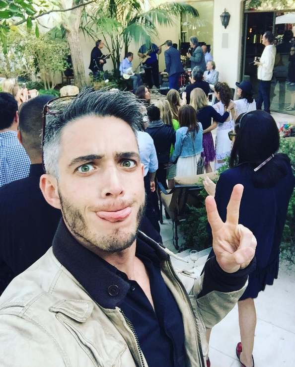 Ο Τομ Χανκς τραγουδά το «Χριστός Ανέστη» [βίντεο] | iefimerida.gr 0