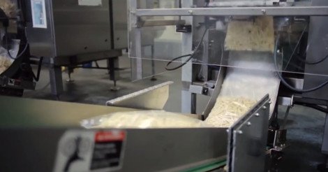 Καρέ-καρέ πώς φτιάχνεται το πιο φημισμένο... πιάτο των McDonald's -Οι τηγανιτές πατάτες [εικόνες] | iefimerida.gr 11