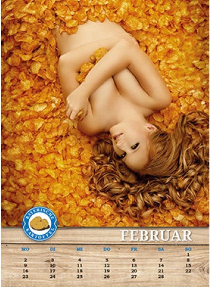 Ημερολόγιο φωτιά από την ένωση Βαυαρών αγροτών: Σέξι πόζες και... καυτές πατάτες [εικόνες] | iefimerida.gr 0