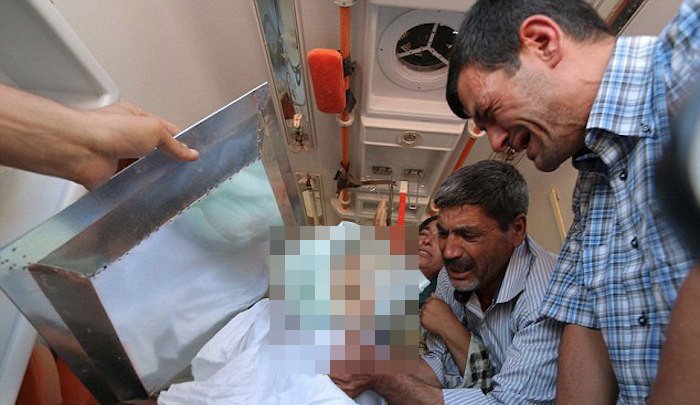 Μετανάστρια καταγγέλλει: Ο πατέρας του Αϊλάν είναι ο διακινητής -Κυβερνούσε τη βάρκα μεθυσμένος | iefimerida.gr 0