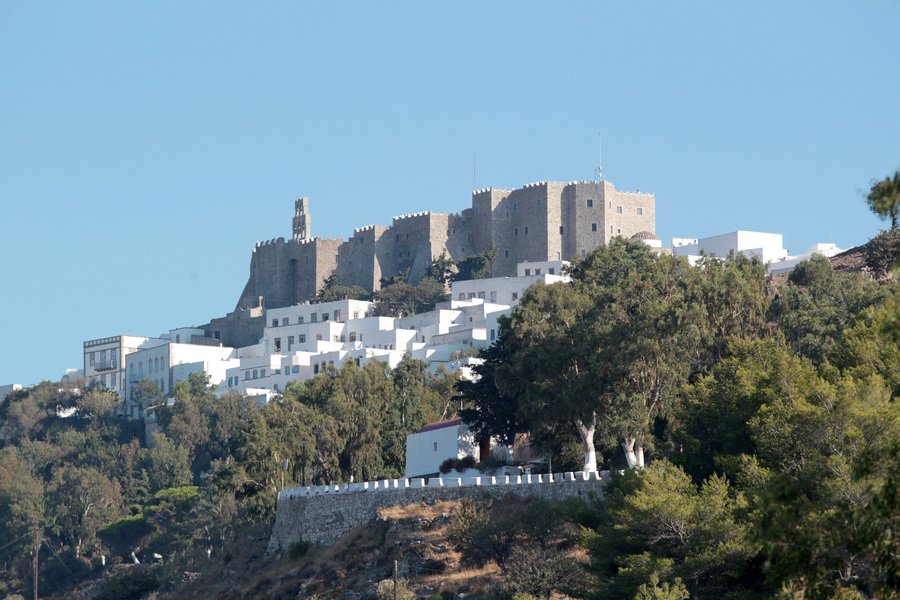 Δεκαπενταύγουστος σε εκκλησίες και μοναστήρια της Ελλάδας -Τάματα, φιδάκια, καβαλάρηδες [εικόνες] | iefimerida.gr 6