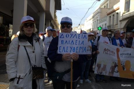 Ξεκίνησε η επταημέρη πορεία των Πατρινών για Αθήνα- Μαζική συμμετοχή [εικόνες] | iefimerida.gr 2