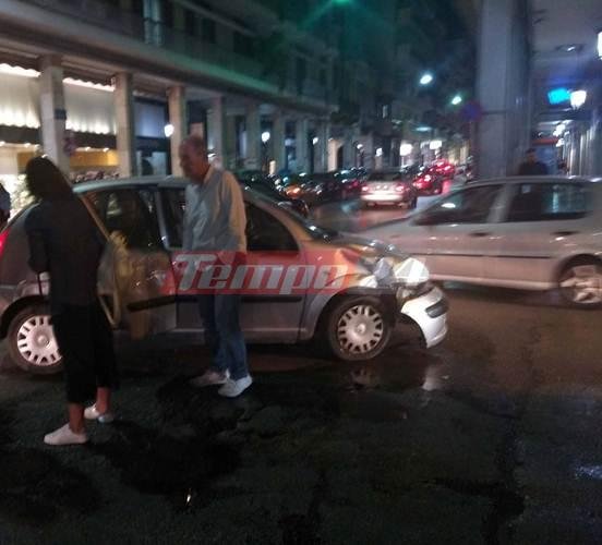 Πάτρα: Τροχαίο ατύχημα στο κέντρο -Δεν λειτουργούσαν τα φανάρια [εικόνες] | iefimerida.gr 0