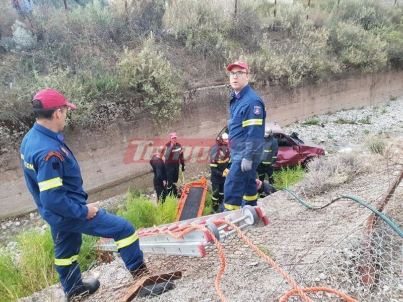 Απεγκλωβίστηκε ο ηλικιωμένος οδηγός