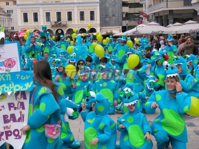 Πάτρα: Οι μικροί καρναβαλιστές έκλεψαν τις εντυπώσεις με την παρέλασή τους [εικόνες] | iefimerida.gr 3