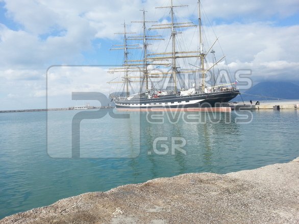 Αυτό είναι το «παραμυθένιο» ρωσικό ιστιοφόρο που «έδεσε» στην Πάτρα και προκαλεί δέος [εικόνες] | iefimerida.gr 1