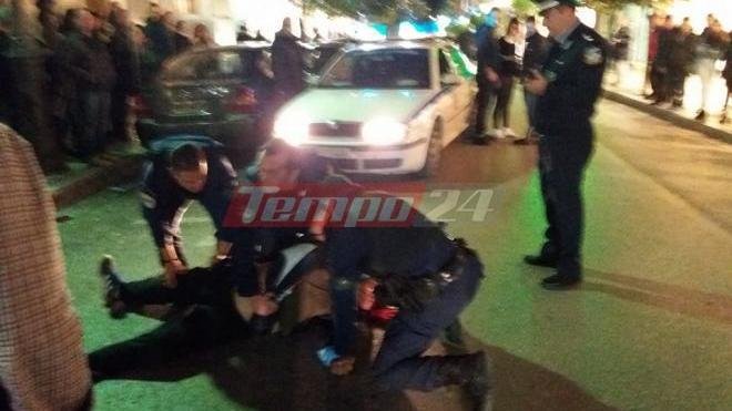 Απίστευτες σκηνές στην Πάτρα: Απειλούσε να αυτοκτονήσει με μαχαίρι -Ακινητοποιήθηκε από περαστικό [εικόνες] | iefimerida.gr 0