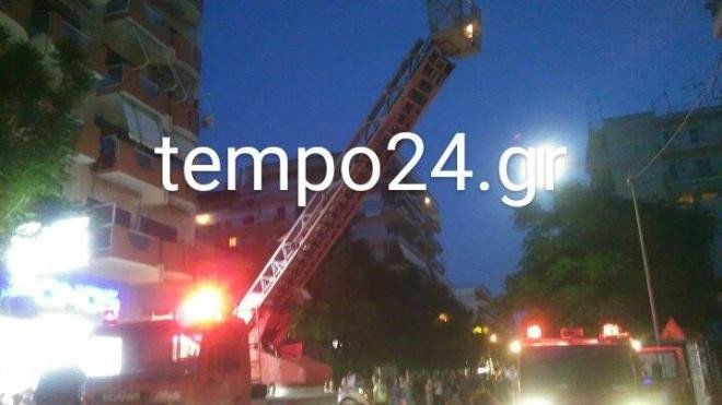 Μεγάλη πυρκαγιά σε πολυκατοικία στην Πάτρα- Εκκενώθηκε από ενοίκους [εικόνες&βίντεο] | iefimerida.gr 0