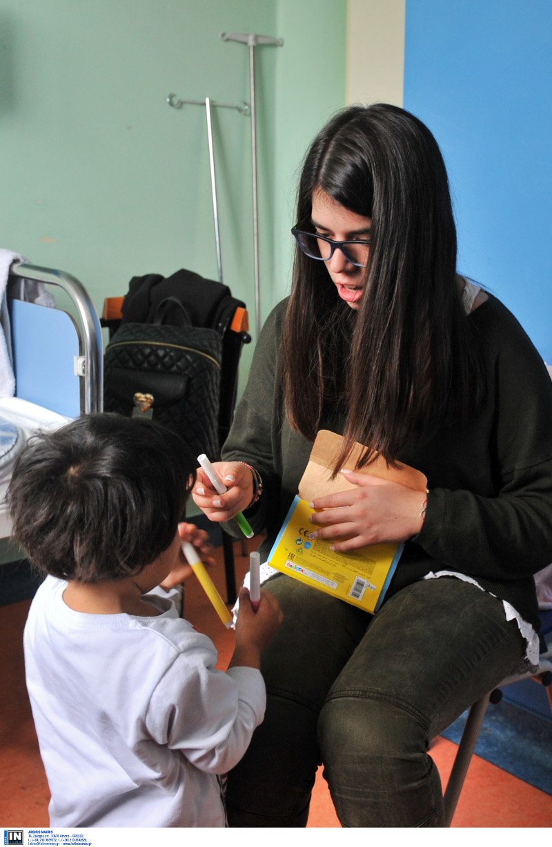 Πάτρα: Αυτή είναι η 20χρονη Ρομά που εγκατέλειψε τα παιδιά της [εικόνες & βίντεο] | iefimerida.gr 0