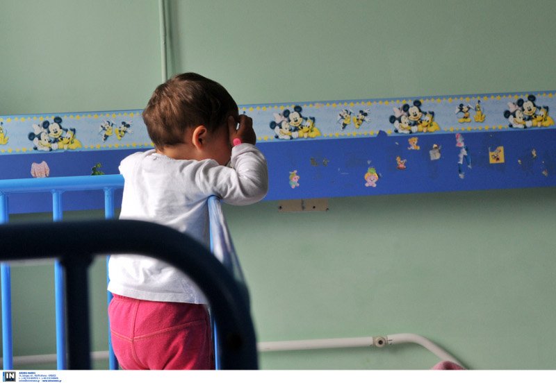 Πάτρα: Αυτή είναι η 20χρονη Ρομά που εγκατέλειψε τα παιδιά της [εικόνες & βίντεο] | iefimerida.gr 1