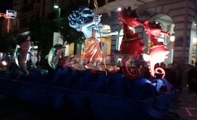 Ξεκίνησε το Πατρινό Καρναβάλι -Βγήκαν στους δρόμους τα άρματα [εικόνες & βίντεο] | iefimerida.gr 0