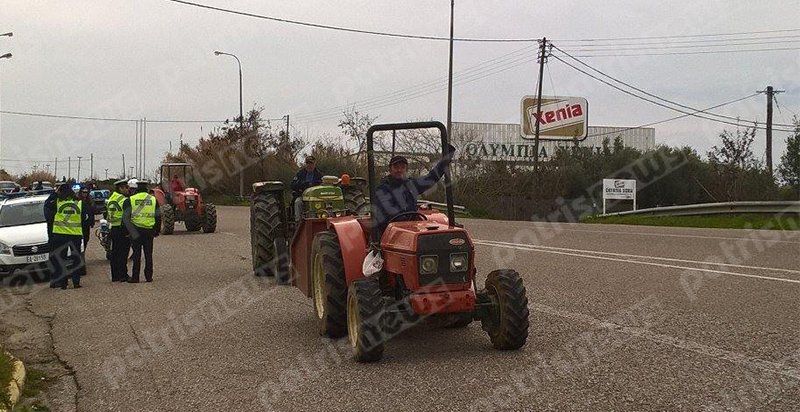 Οι αγρότες στους δρόμους: Εκλεισαν για 2 ώρες την Κορίνθου-Πατρών -Απίστευτη ταλαιπωρία και ουρές [εικόνες] | iefimerida.gr 1