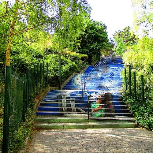 Και οι σκάλες στο Παρίσι έγιναν έργα τέχνης -Εκαναν καμβά τα σκαλιά, μεταμόρφωσαν την πόλη [εικόνες] | iefimerida.gr 4