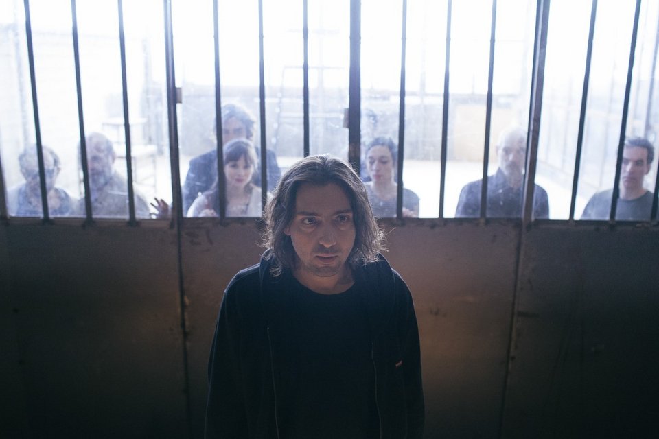 Στις πρόβες του Γιάννη Κακλέα για τον Αμλετ: Οι πρώτες φωτογραφίες [εικόνες] | iefimerida.gr 4