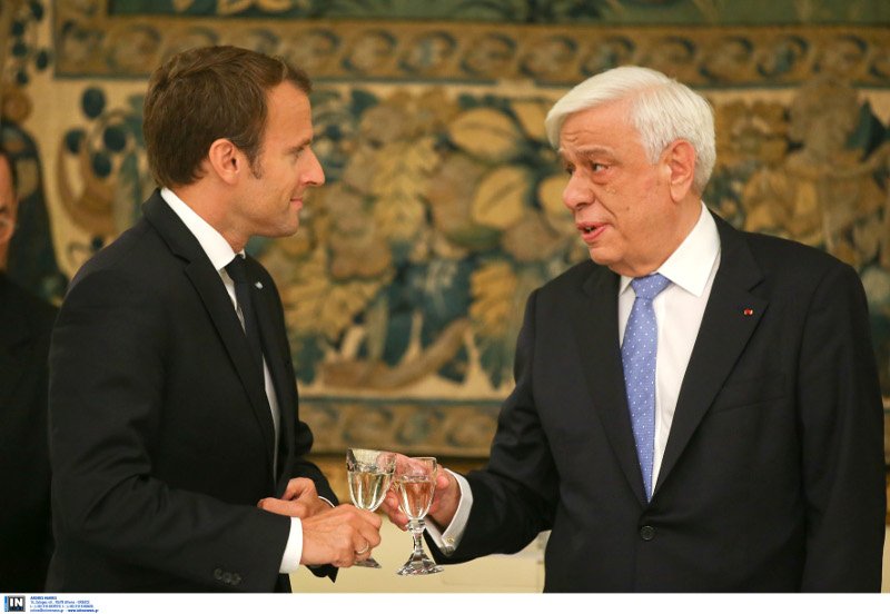 Παυλόπουλος σε Μακρόν: ΠΓΔΜ και Αλβανία υπονομεύουν την ευρωπαϊκή τους πολιτική [εικόνες] | iefimerida.gr 5