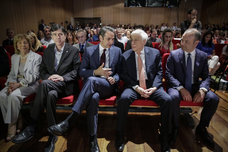 Παυλόπουλος: Ο υγιής ανταγωνισμός οδηγεί στην αριστεία | iefimerida.gr 2