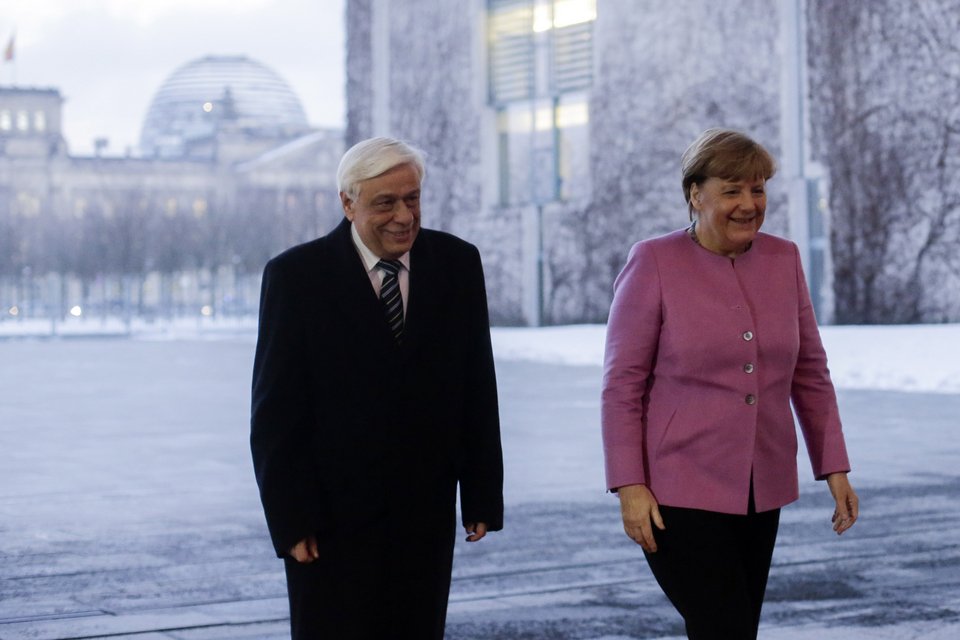 Συνάντηση Παυλόπουλου με Μέρκελ στο Βερολίνο [εικόνες] | iefimerida.gr 1