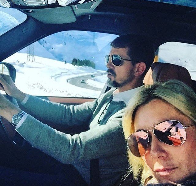 Αγνώριστος ο Παύλος, γιος του τέως -Εκανε λουκ χίπστερ [εικόνα] | iefimerida.gr 0