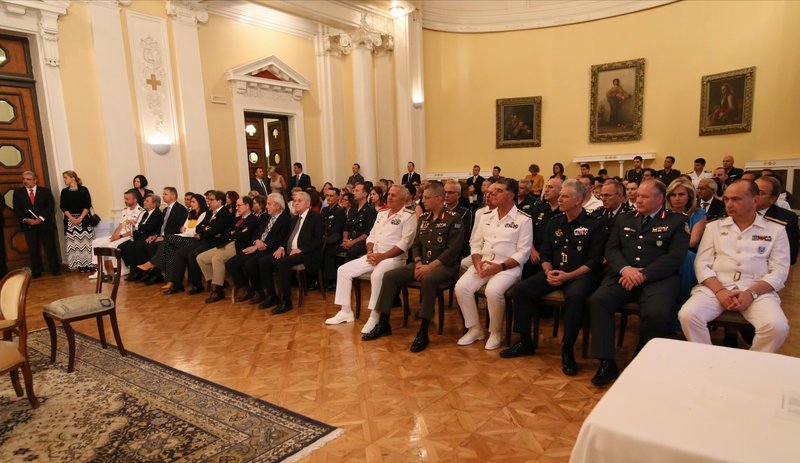 Παυλόπουλος: Η Ελλάδα είναι προκεχωρημένο φυλάκιο της Δύσης και της ΕΕ στην Ανατολή [εικόνες] | iefimerida.gr 0